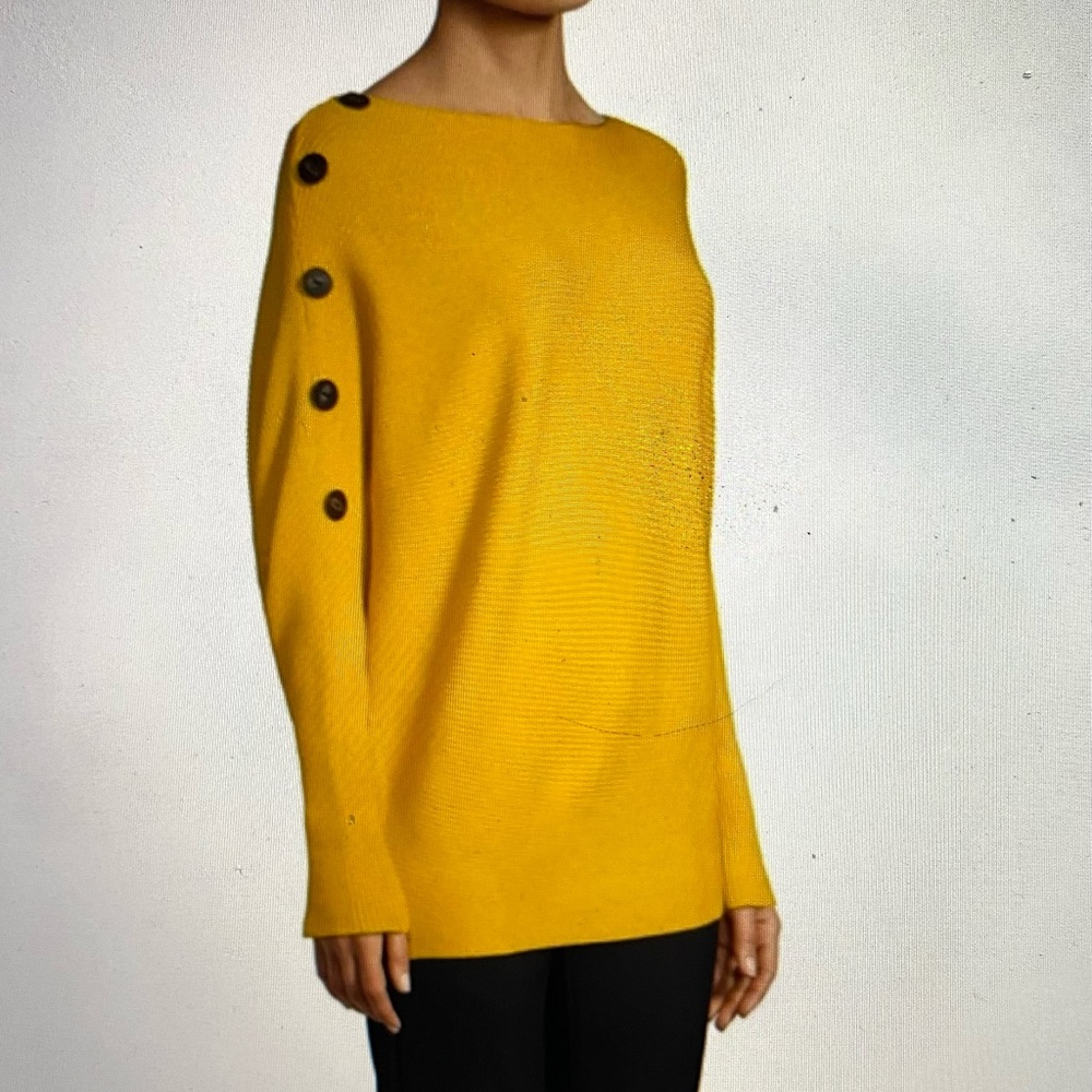 NWT yellow Philosophy Sweater size Small